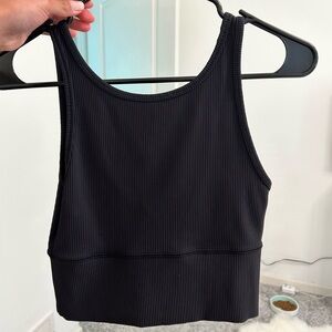 Lululemon power pivot ribbed cropped tank in size 4 color black